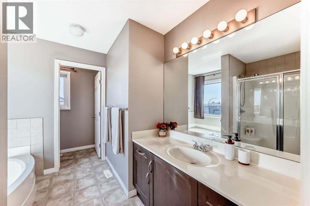 Photo 21 of 3 Saddlecrest Terrace Ne, Calgary AB