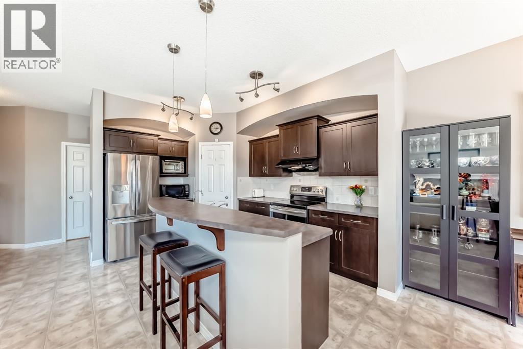 Photo 4 of 3 Saddlecrest Terrace Ne, Calgary AB