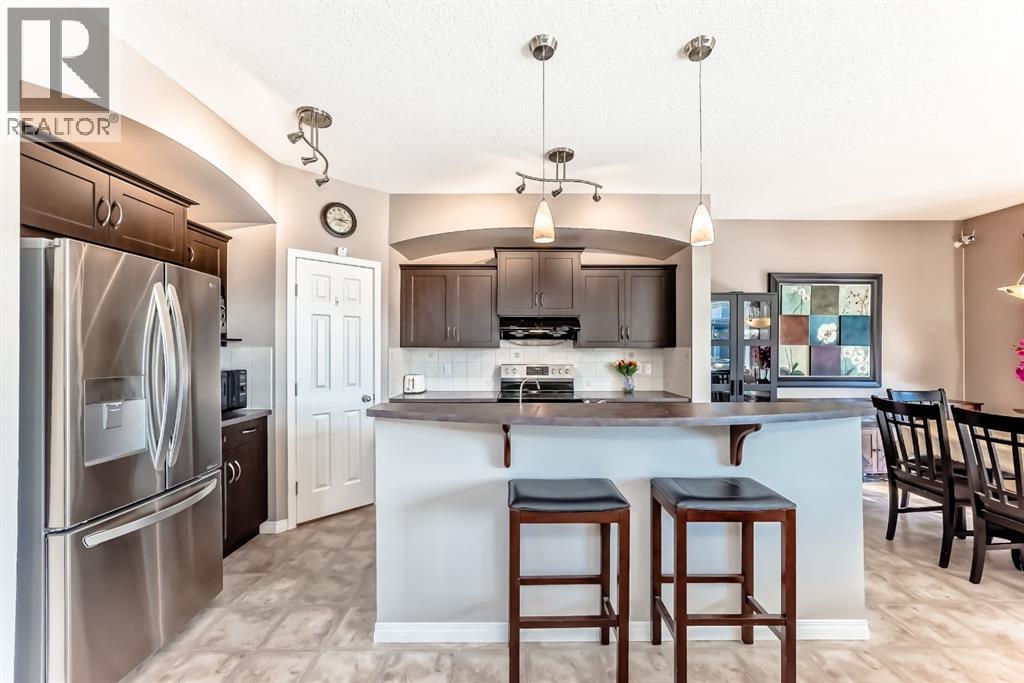 Photo 5 of 3 Saddlecrest Terrace Ne, Calgary AB
