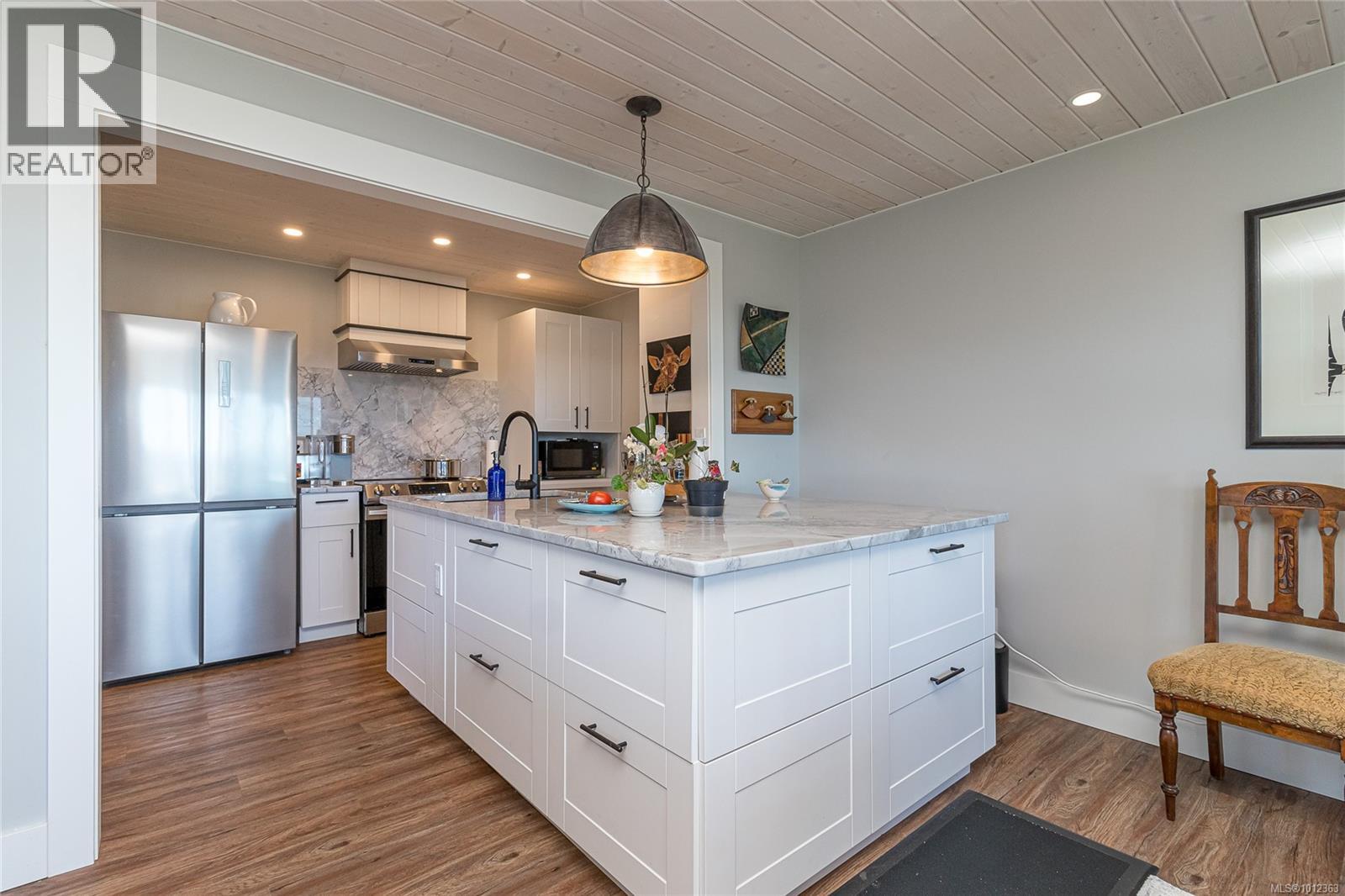 404 9958 Daniel St, Chemainus
