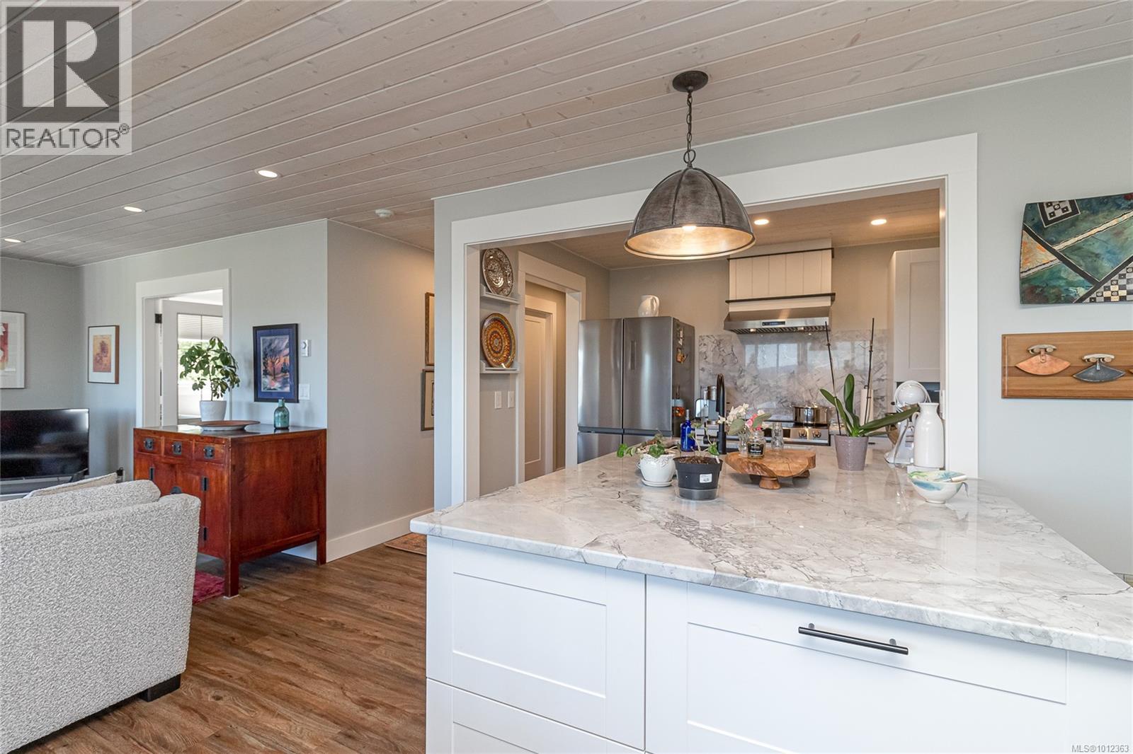 404 9958 Daniel St, Chemainus