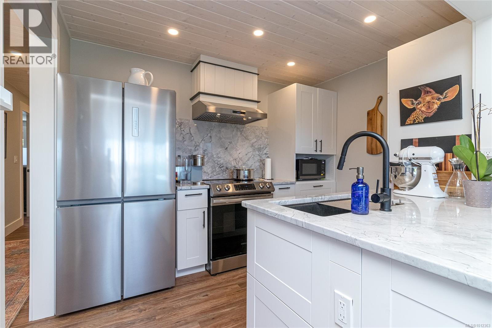 404 9958 Daniel St, Chemainus