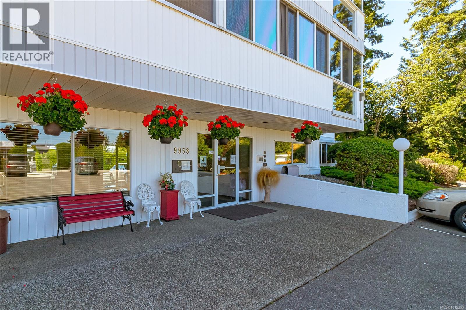 404 9958 Daniel St, Chemainus