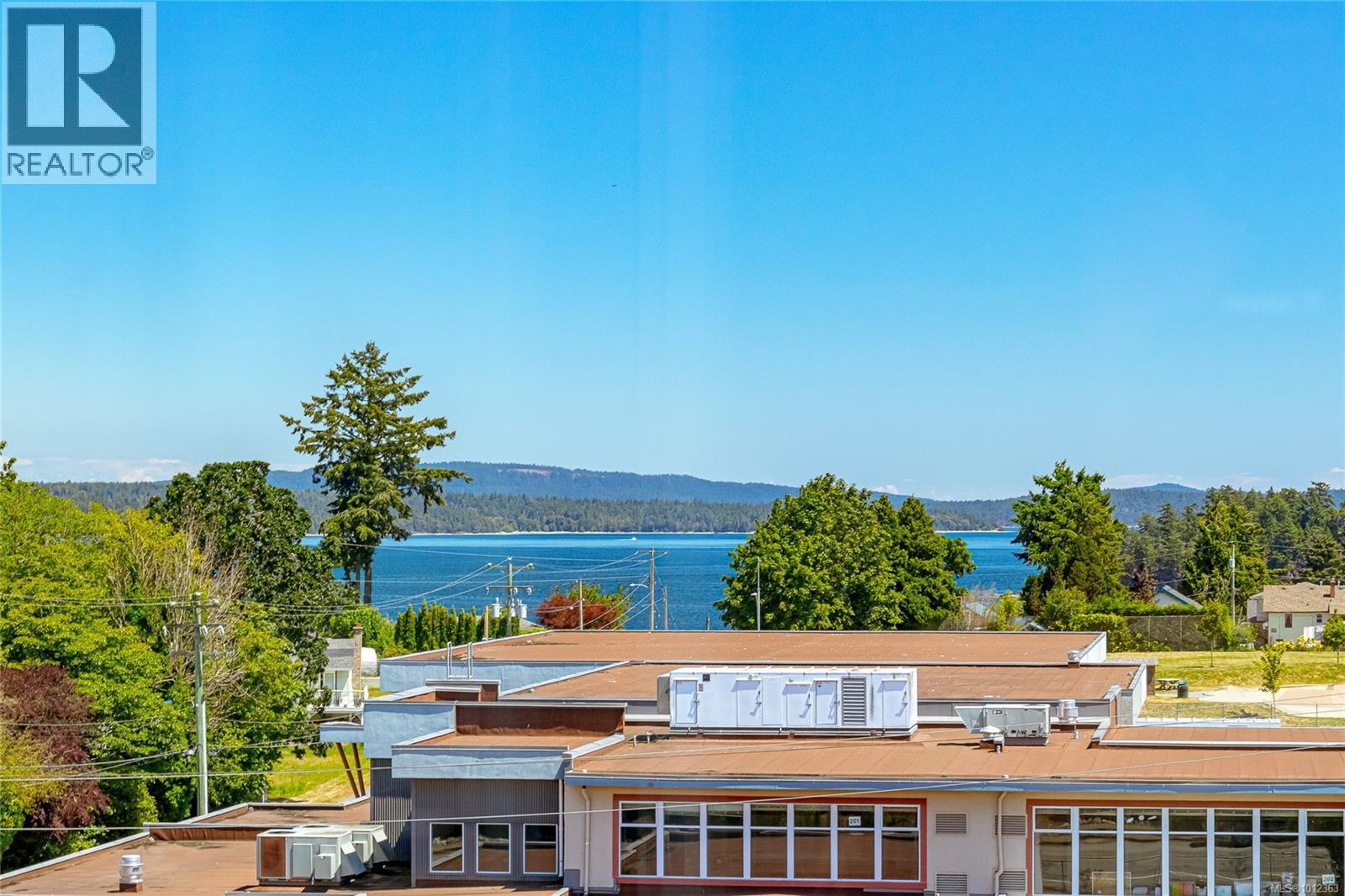 404 9958 Daniel St, Chemainus