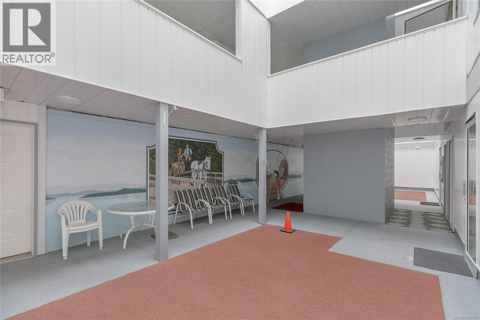 404 9958 Daniel St, Chemainus