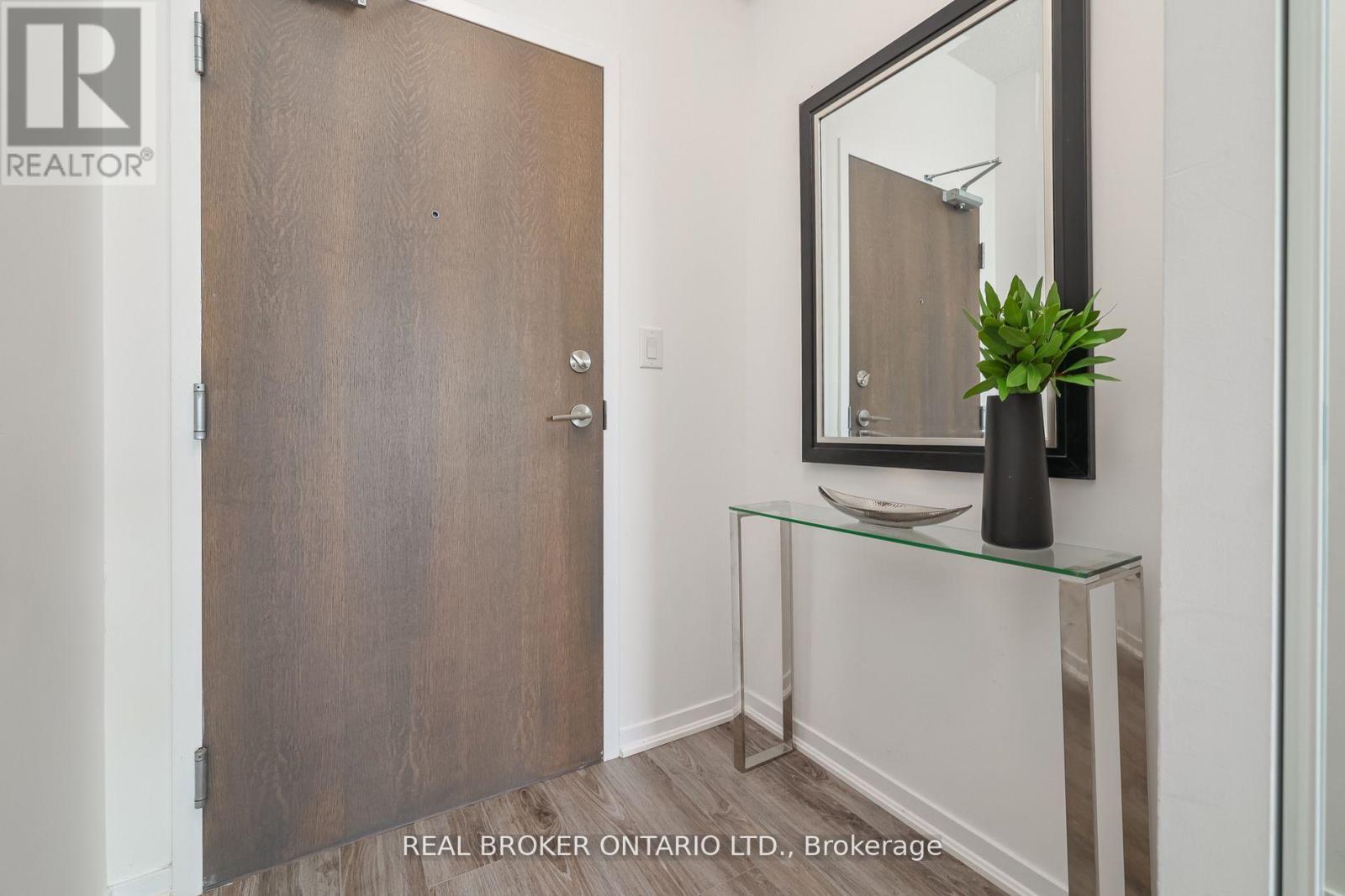 Photo 3 of 1129 68 Abell Street, Toronto ON