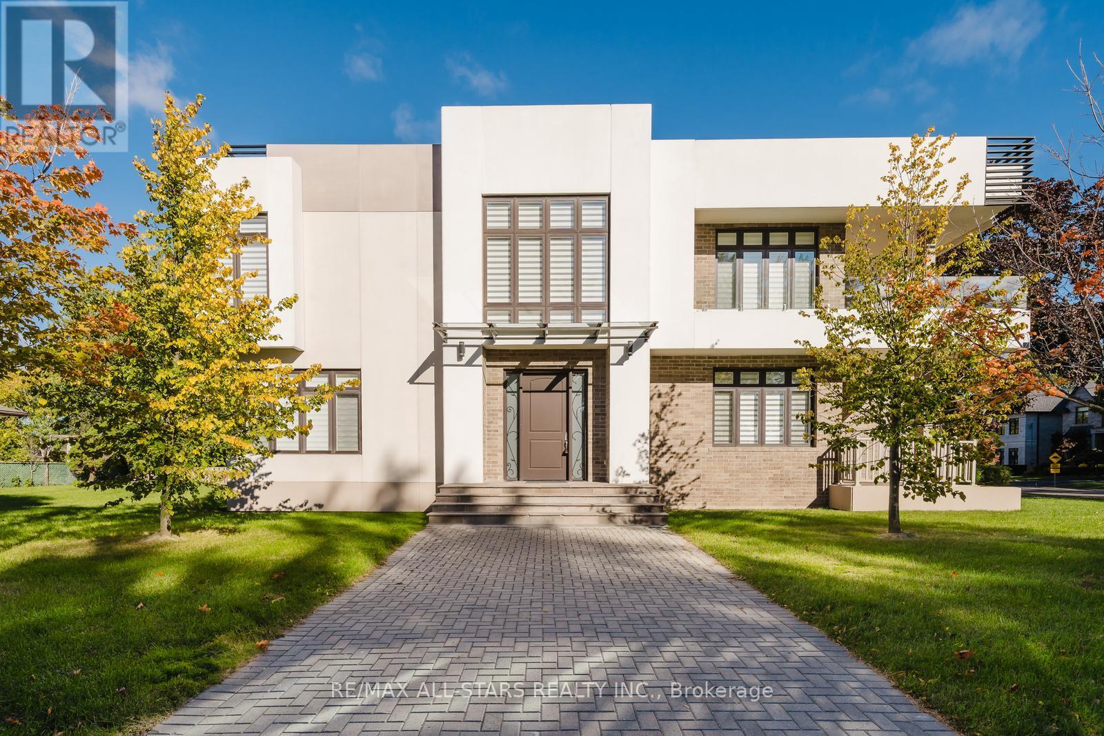 Photo 1 of 26 Lancer Drive, Vaughan ON