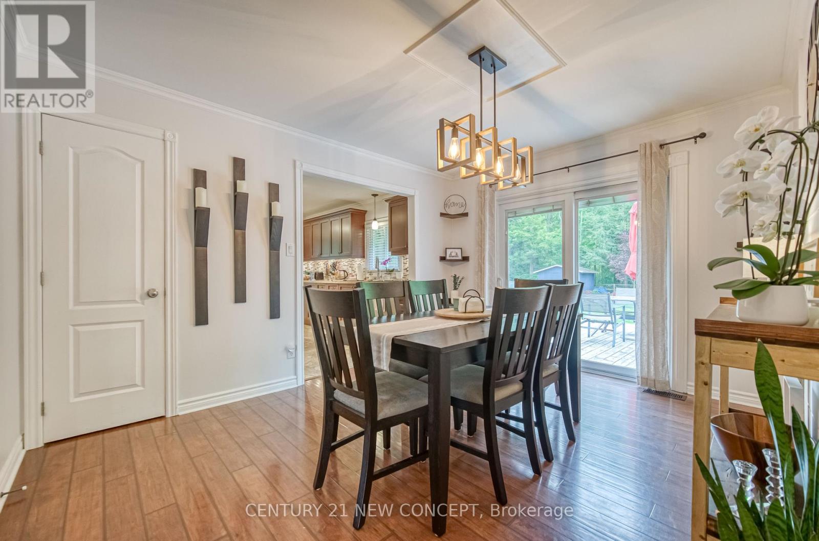 Photo 11 of 5531 Black River Road, Georgina ON