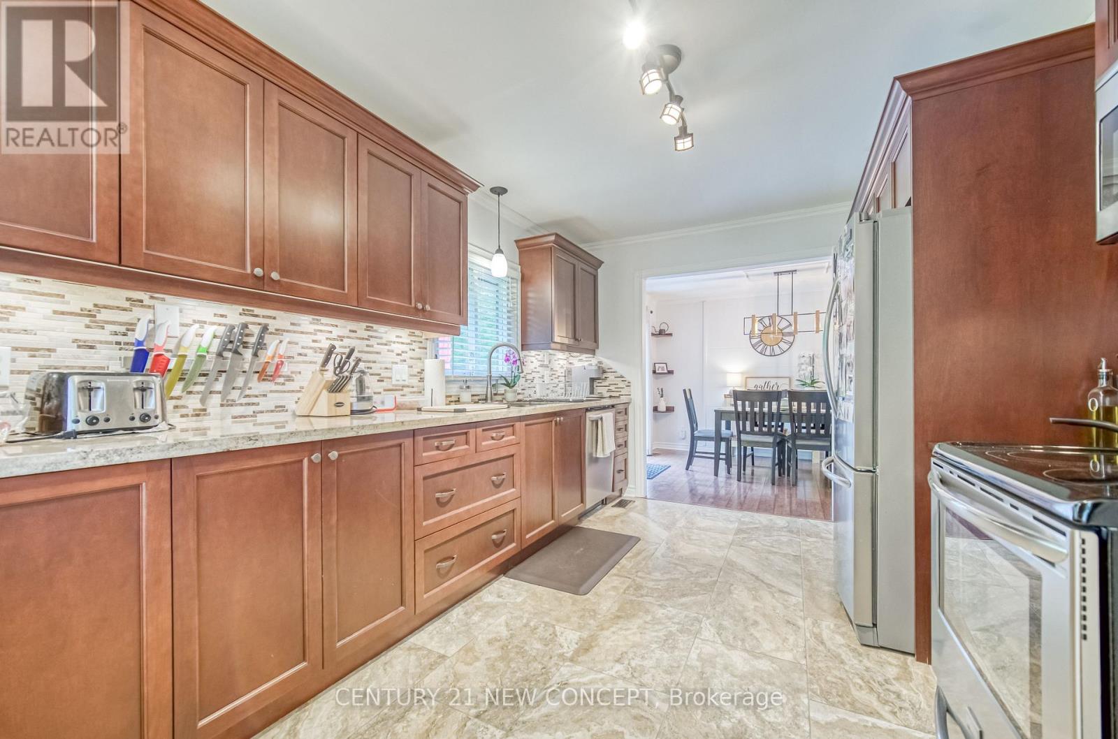 Photo 16 of 5531 Black River Road, Georgina ON