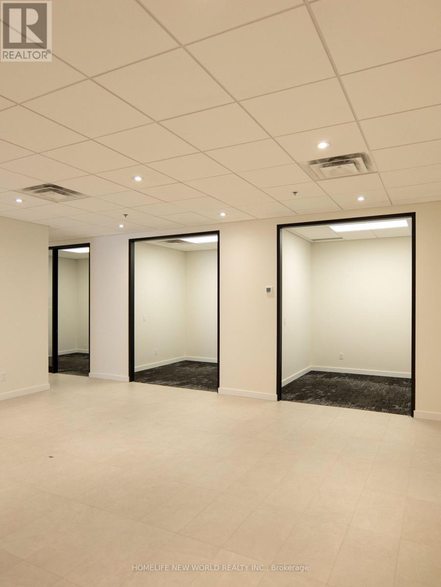 Photo 21 of 118 8901 Woodbine Avenue, Markham ON