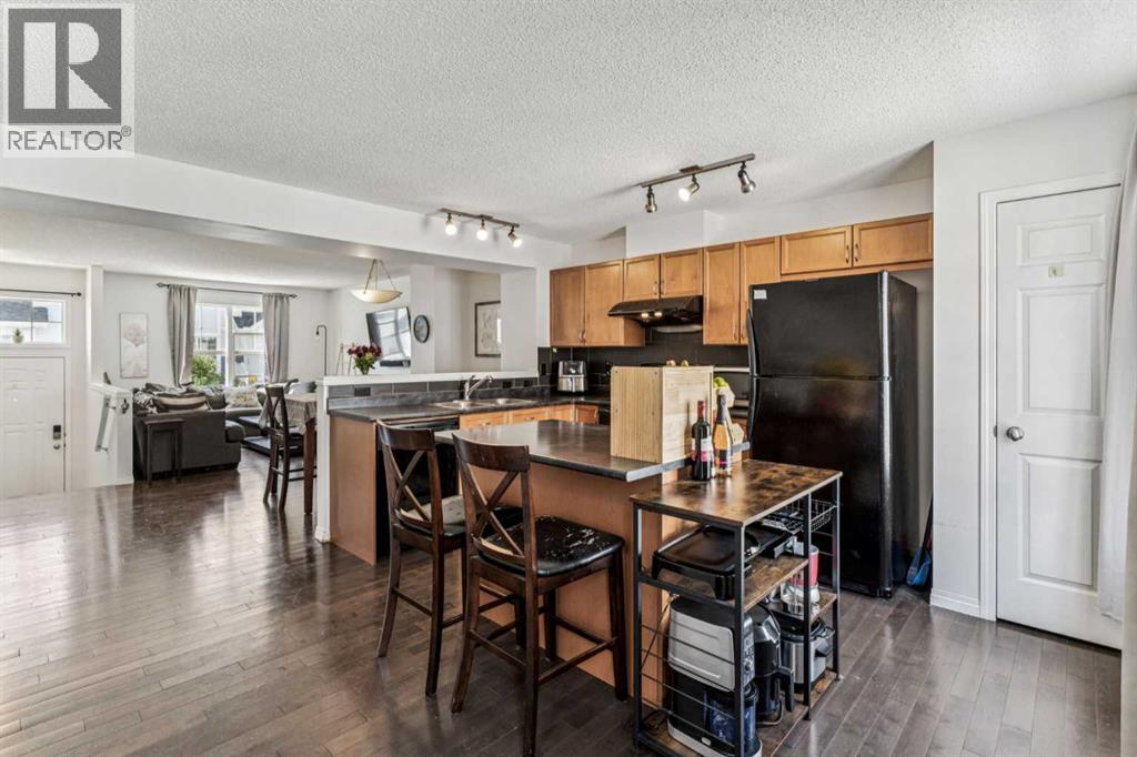 Photo 7 of 3096 New Brighton Gardens Se, Calgary AB