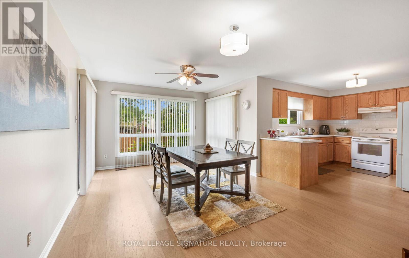 Photo 10 of 4205 Sawmill Valley Drive, Mississauga ON
