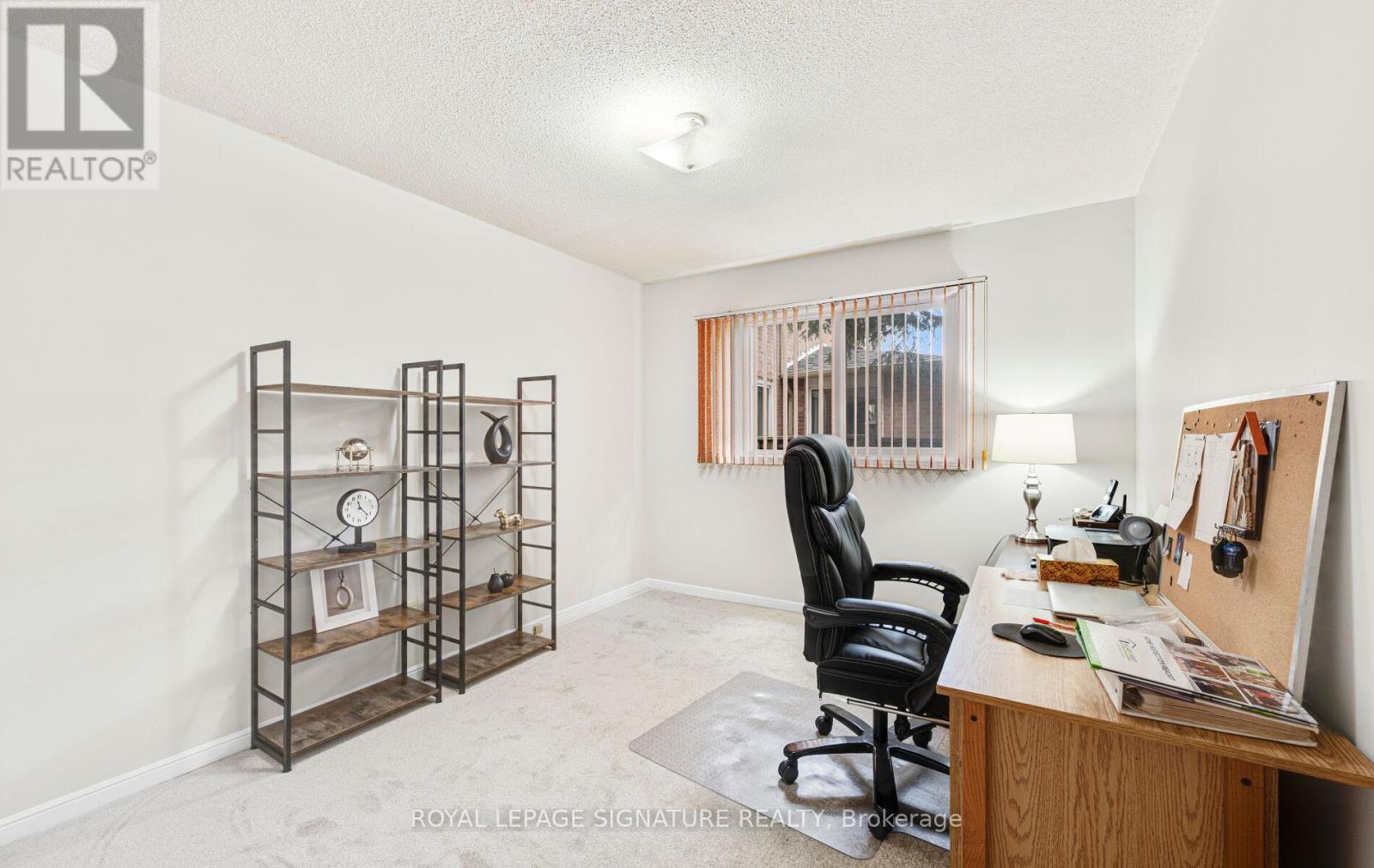 Photo 16 of 4205 Sawmill Valley Drive, Mississauga ON