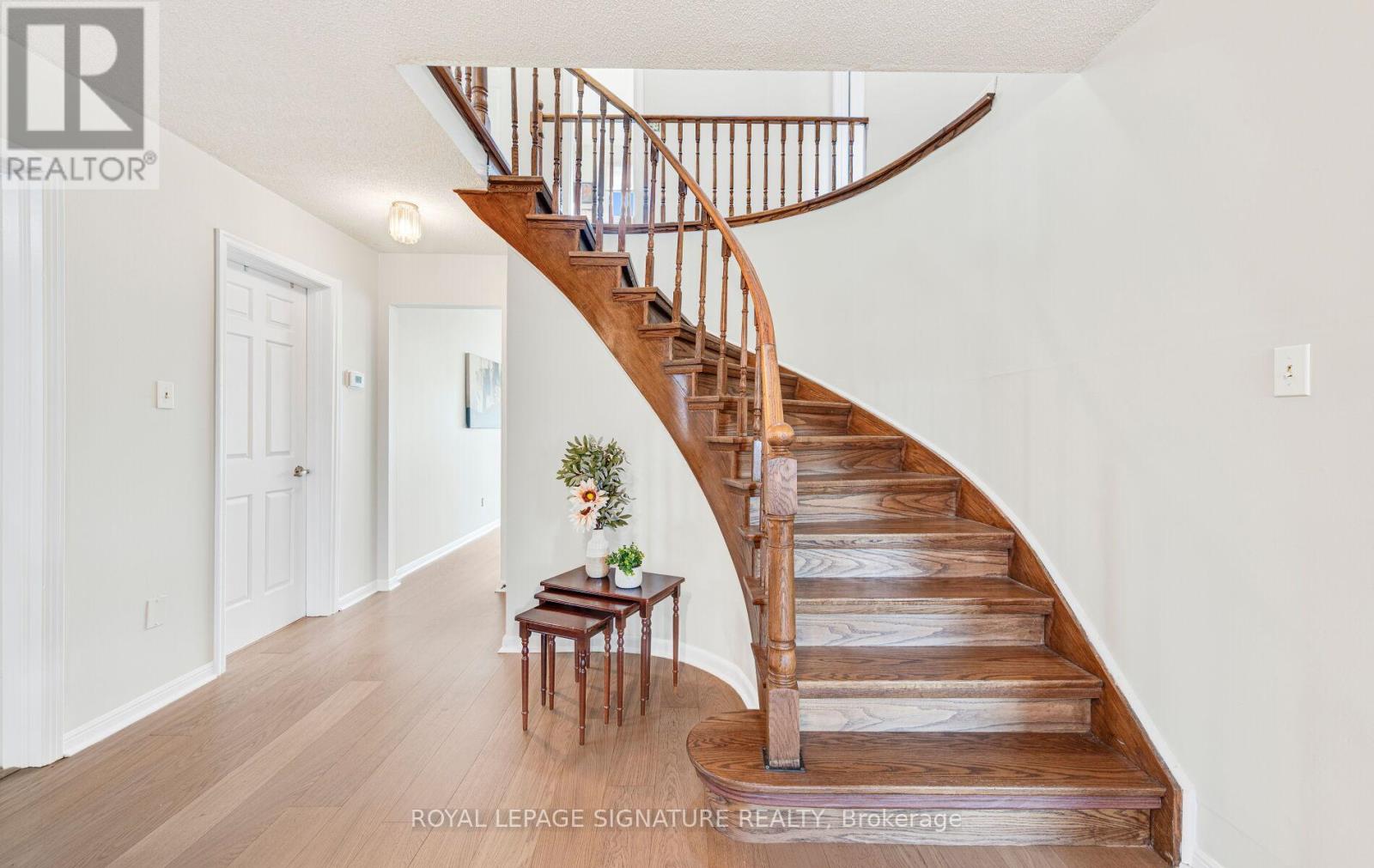 Photo 17 of 4205 Sawmill Valley Drive, Mississauga ON