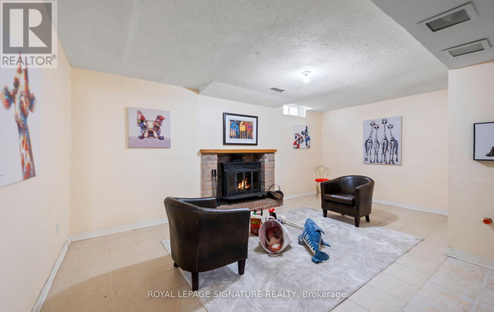 Photo 23 of 4205 Sawmill Valley Drive, Mississauga ON