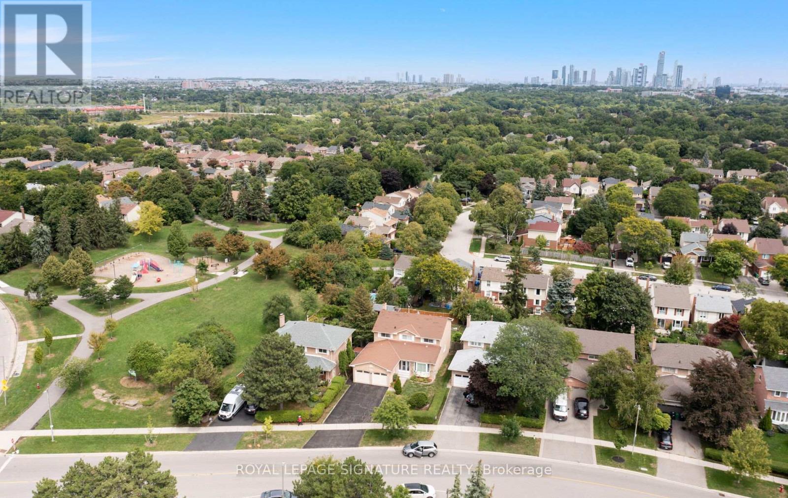 Photo 34 of 4205 Sawmill Valley Drive, Mississauga ON