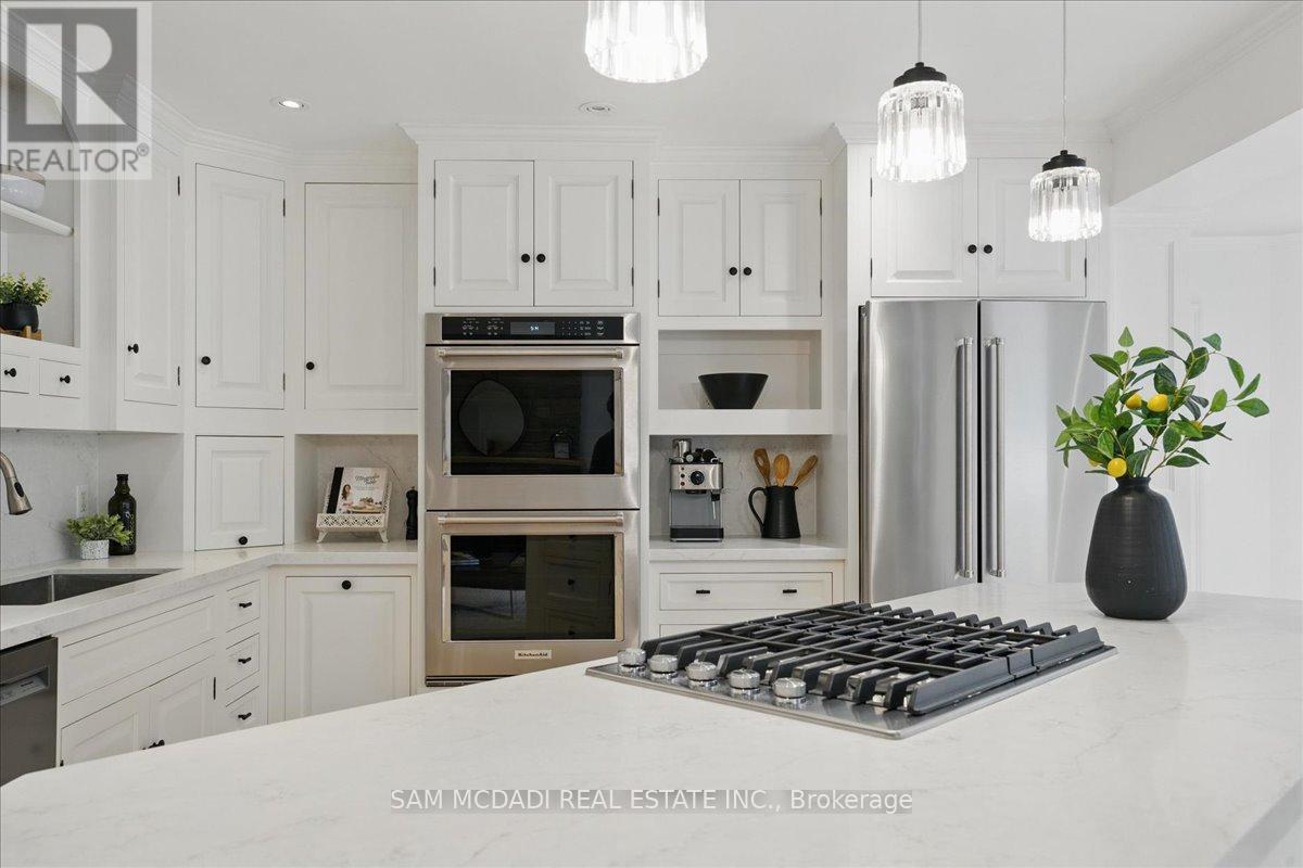 Photo 12 of 1713 Pengilley Place, Mississauga ON