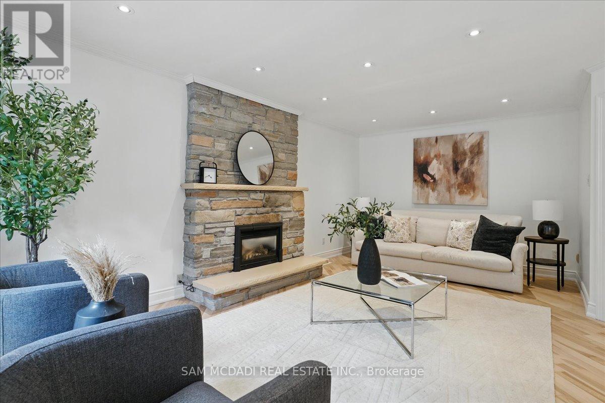 Photo 9 of 1713 Pengilley Place, Mississauga ON