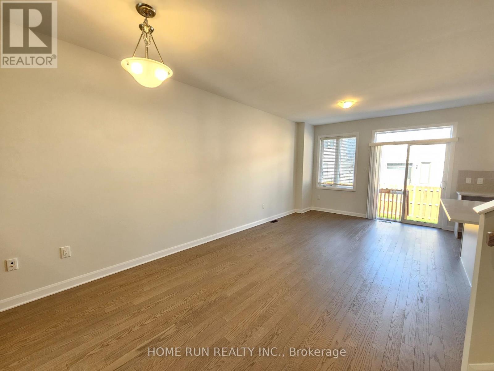 Photo 6 of 932 Eileen Vollick Crescent, Ottawa ON