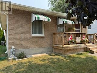 Photo 2 of 5638 Highland Avenue, Niagara Falls ON