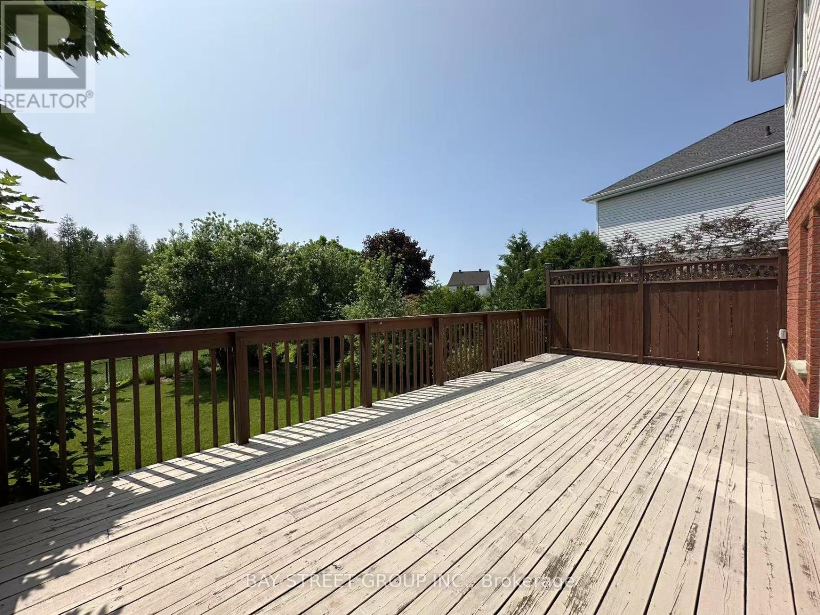 Photo 19 of 19 Silversmith Court, Guelph ON