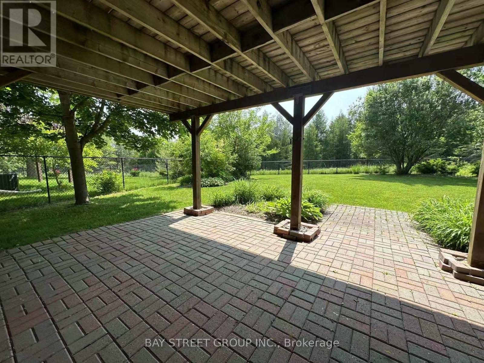 Photo 44 of 19 Silversmith Court, Guelph ON