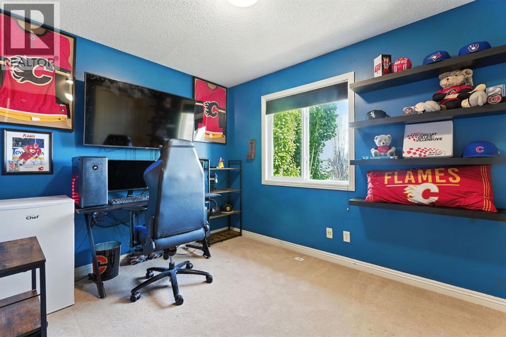 Photo 22 of 751 Prestwick Circle Se, Calgary AB
