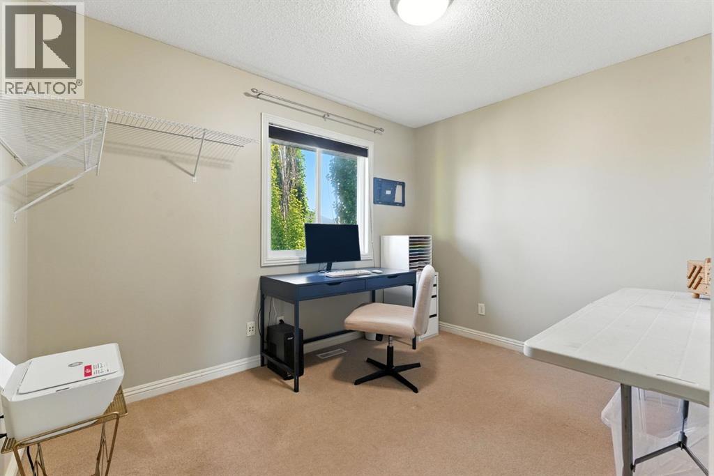 Photo 23 of 751 Prestwick Circle Se, Calgary AB