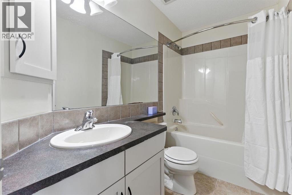 Photo 24 of 751 Prestwick Circle Se, Calgary AB