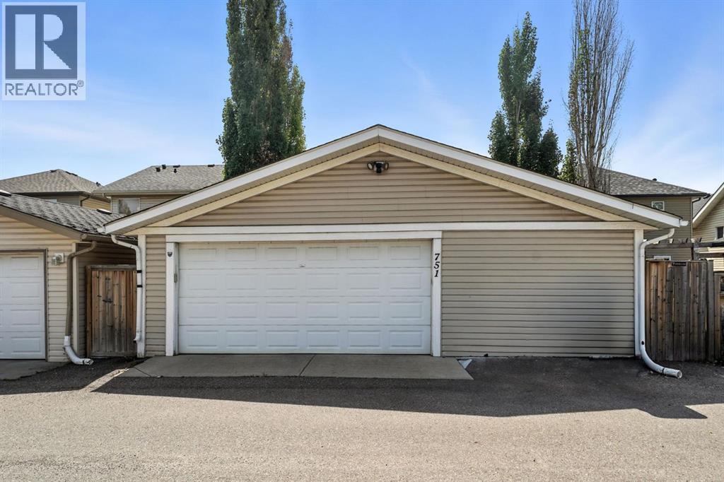 Photo 35 of 751 Prestwick Circle Se, Calgary AB