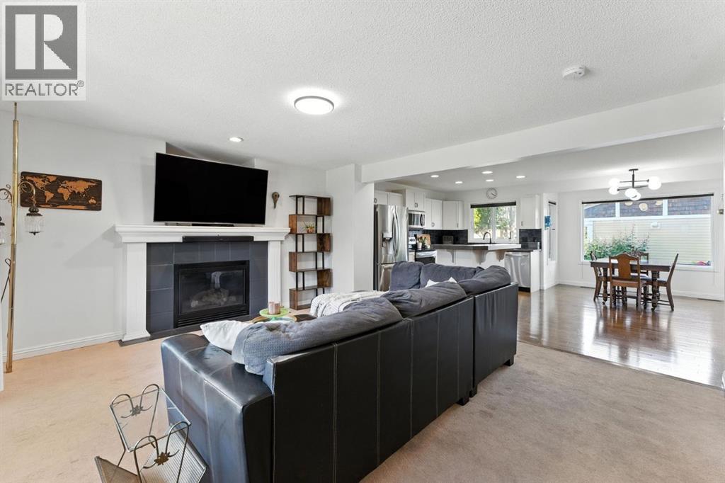 Photo 8 of 751 Prestwick Circle Se, Calgary AB