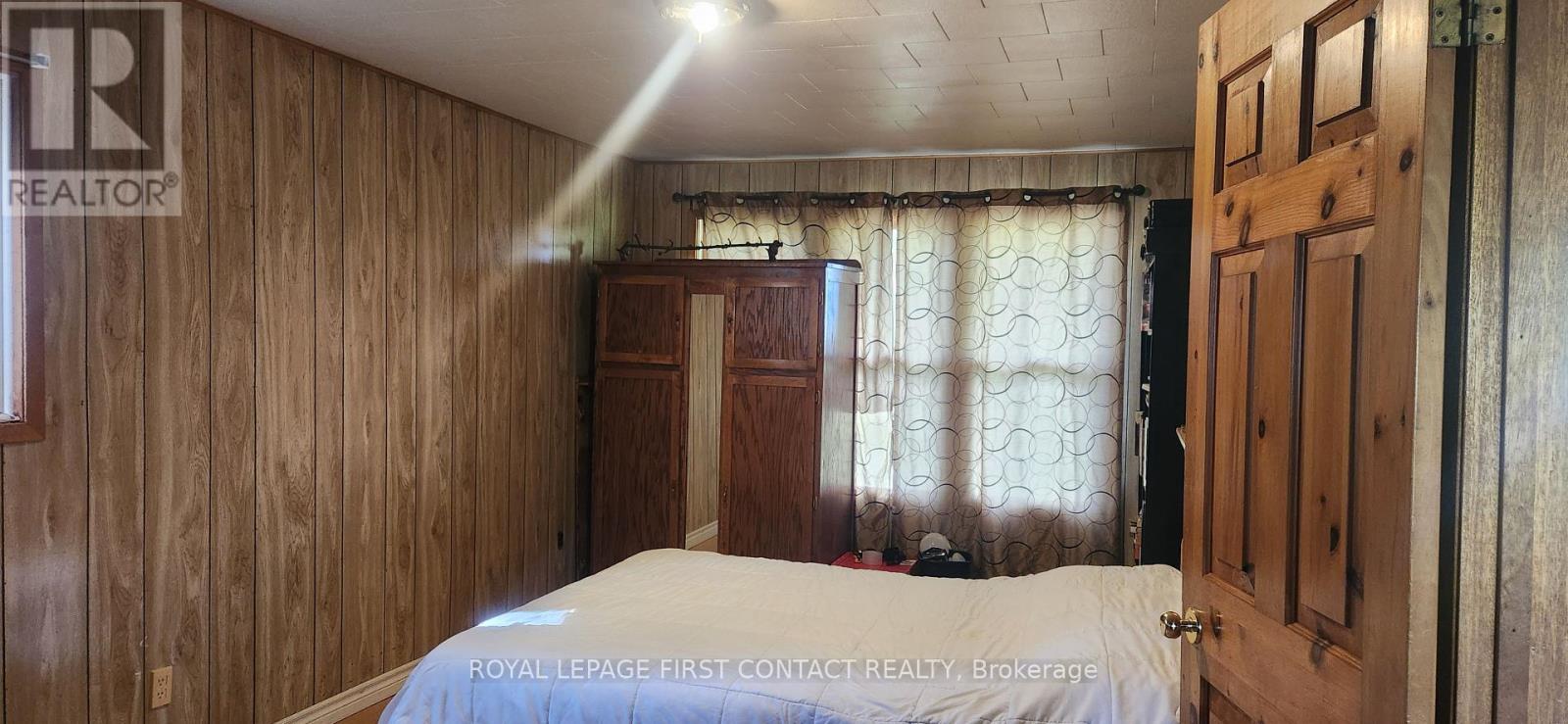 Photo 8 of 5321 Eighth Line, Essa ON