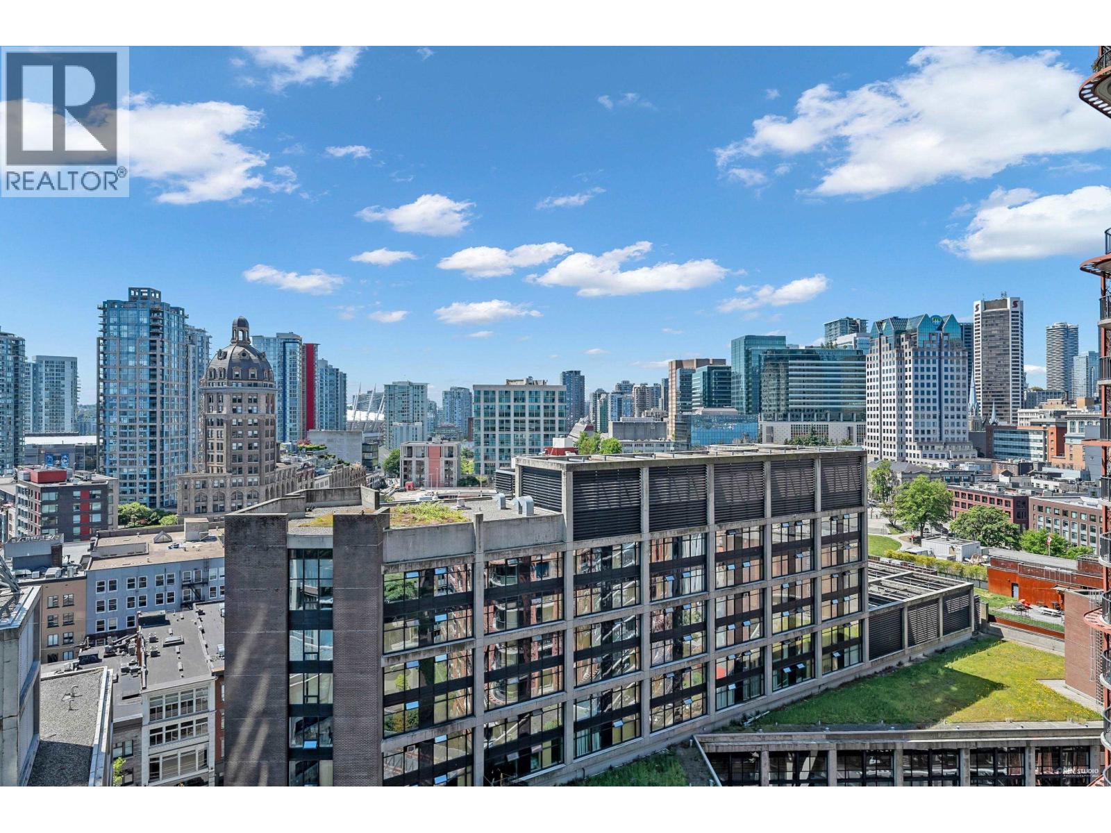 Photo 14 of 1707 108 W Cordova Street, Vancouver BC