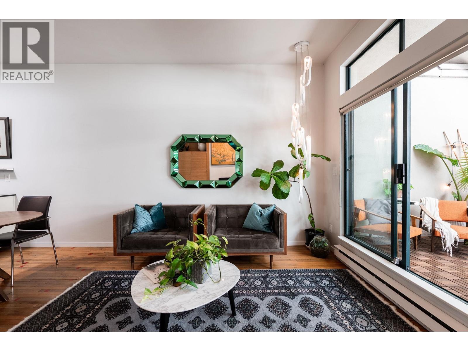 Photo 6 of 303 700 E Pender Street, Vancouver BC