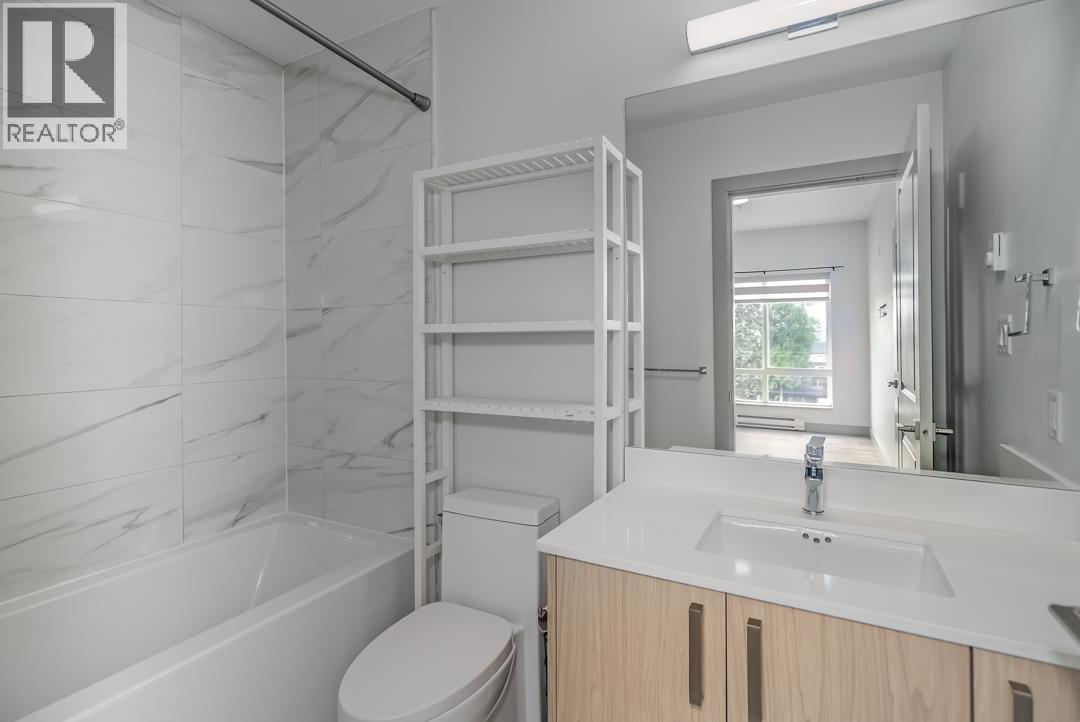 Photo 12 of 411 6968 Royal Oak Avenue, Burnaby BC