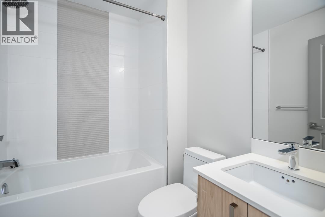 Photo 13 of 411 6968 Royal Oak Avenue, Burnaby BC