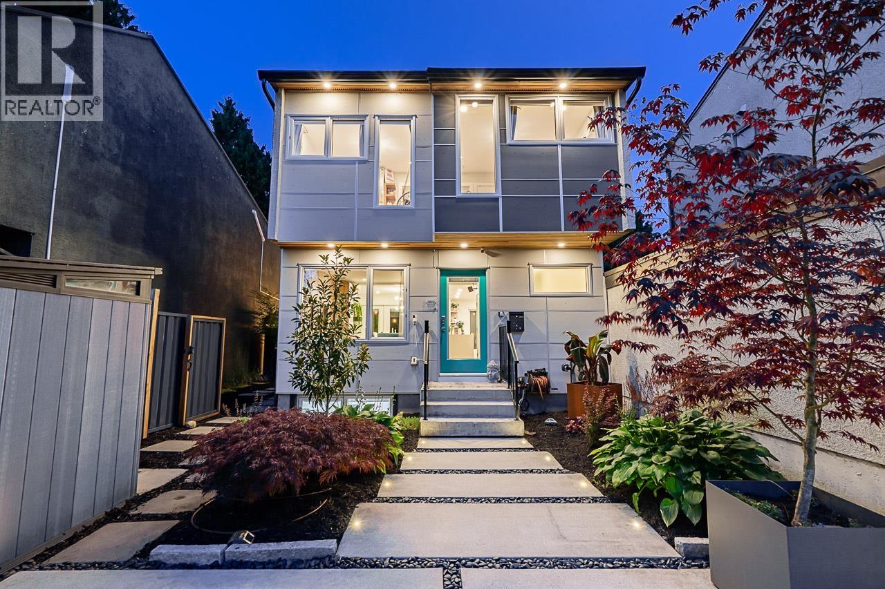 Photo 1 of 3812 Garden Grove Drive, Burnaby BC