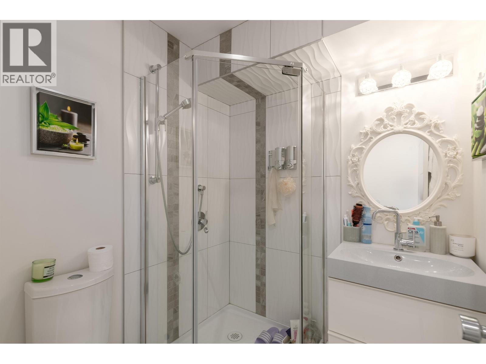 Photo 27 of 3812 Garden Grove Drive, Burnaby BC