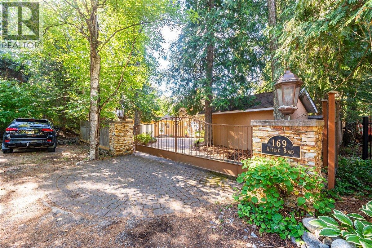 169 Alpine Road, Christina Lake