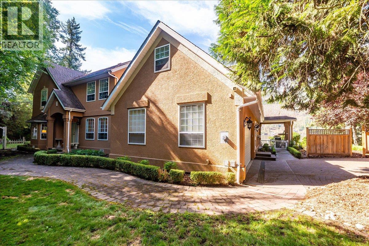 169 Alpine Road, Christina Lake