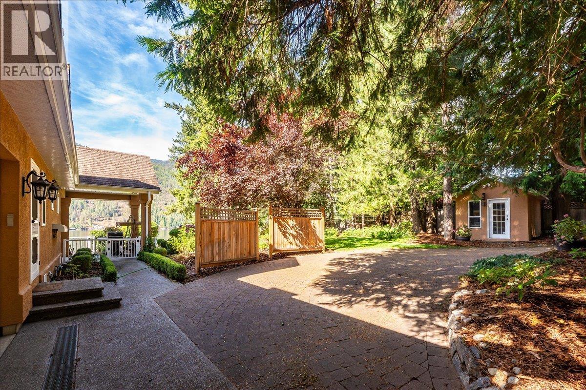 169 Alpine Road, Christina Lake