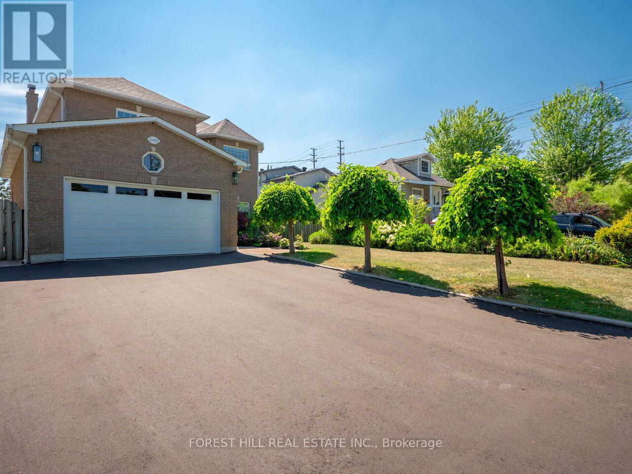 Photo 1 of 1092 Shaw Drive, Mississauga ON