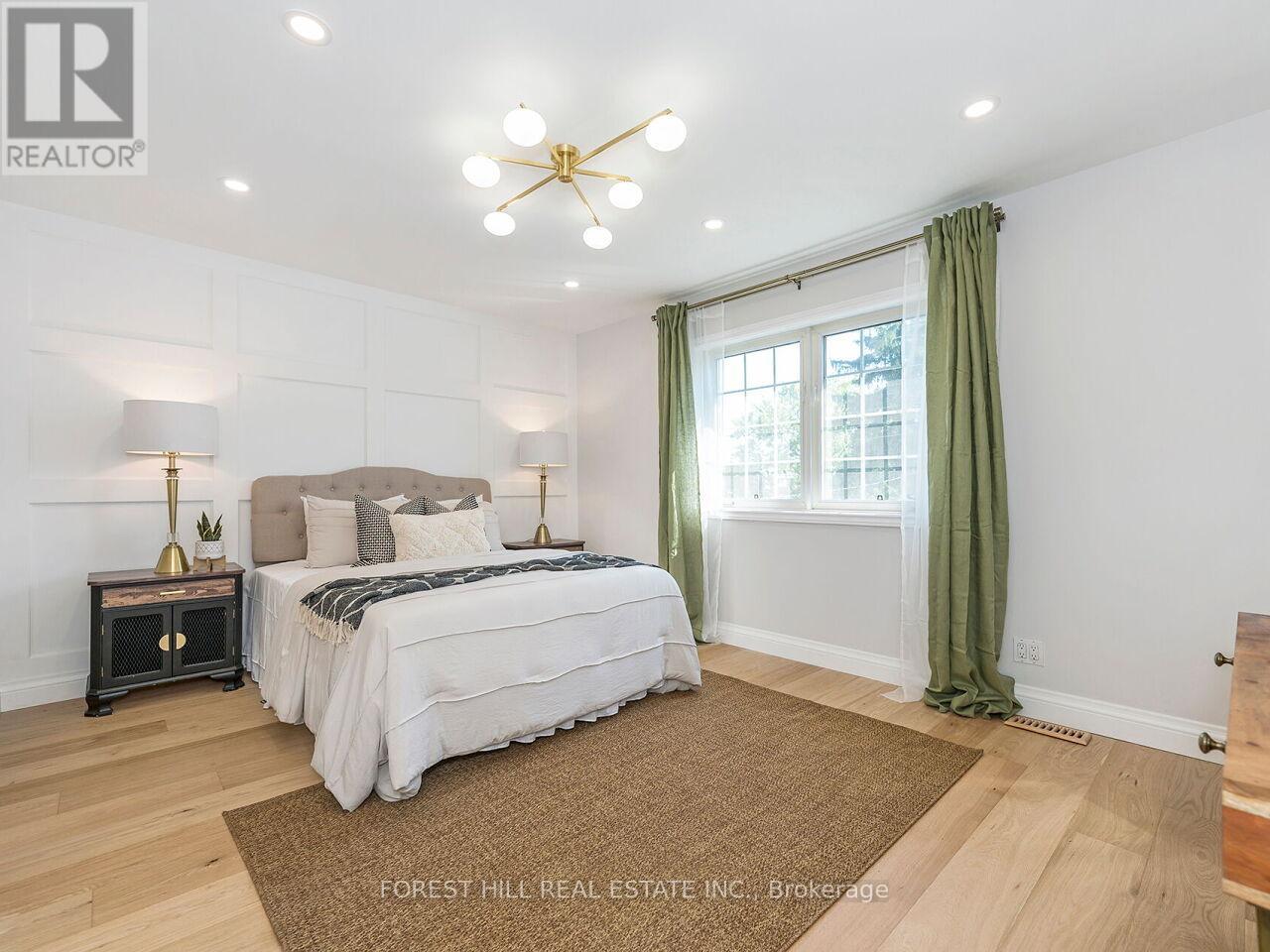 Photo 27 of 1092 Shaw Drive, Mississauga ON