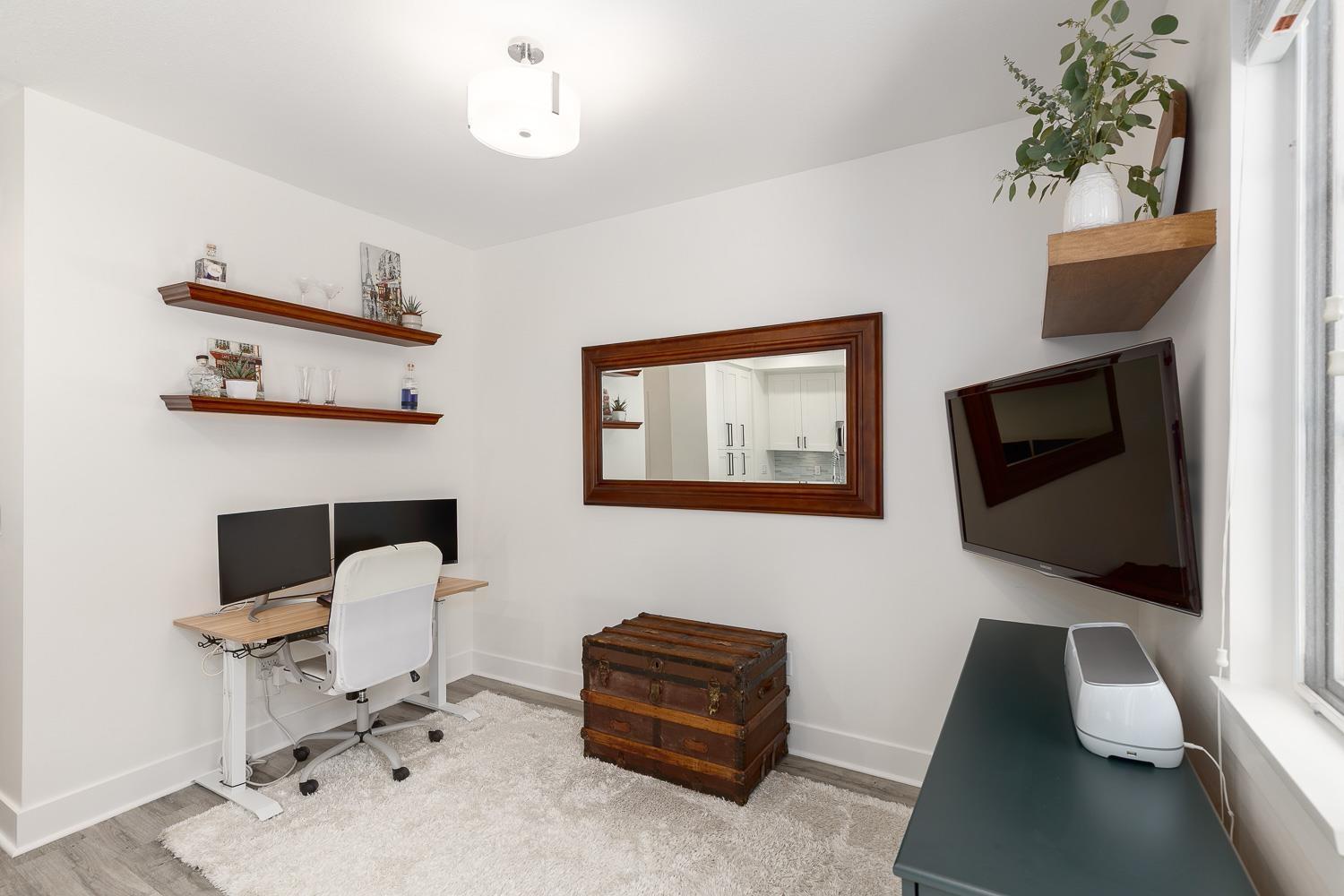 Photo 10 of 127 2501 161 A Street, Surrey BC