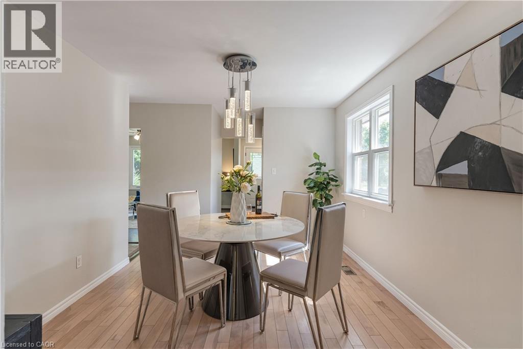 Photo 11 of 82 Southmoor Drive, Kitchener ON