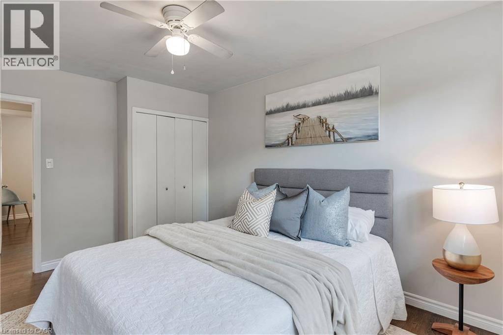 Photo 20 of 82 Southmoor Drive, Kitchener ON
