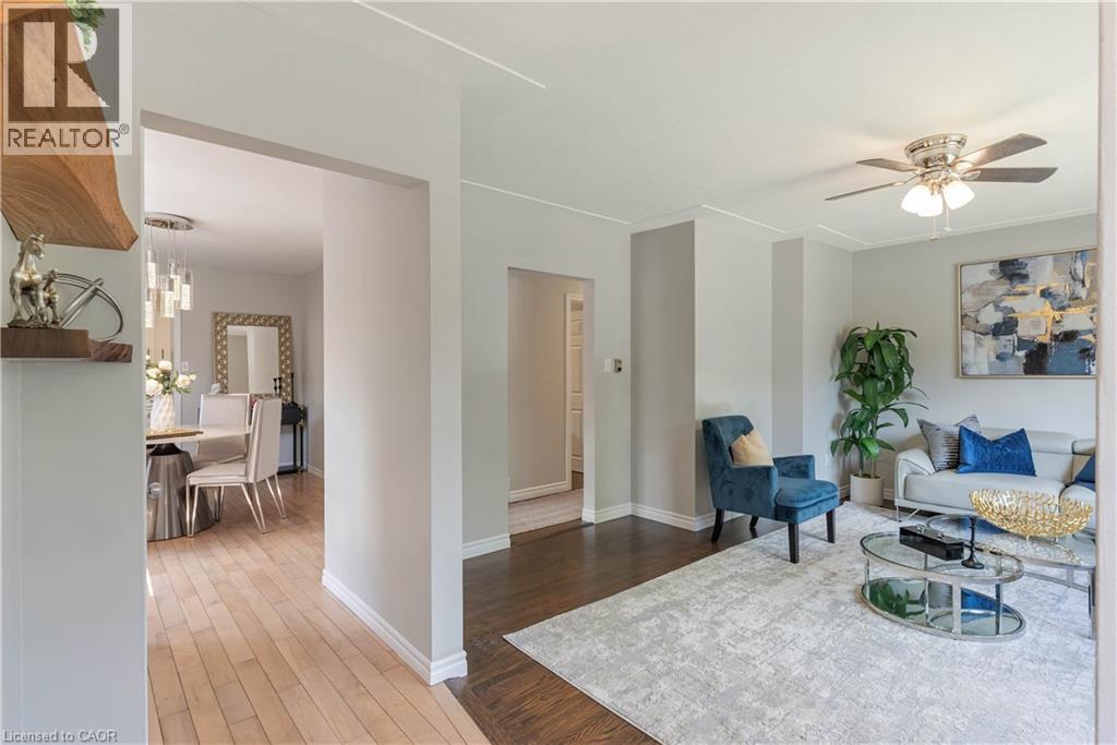 Photo 8 of 82 Southmoor Drive, Kitchener ON
