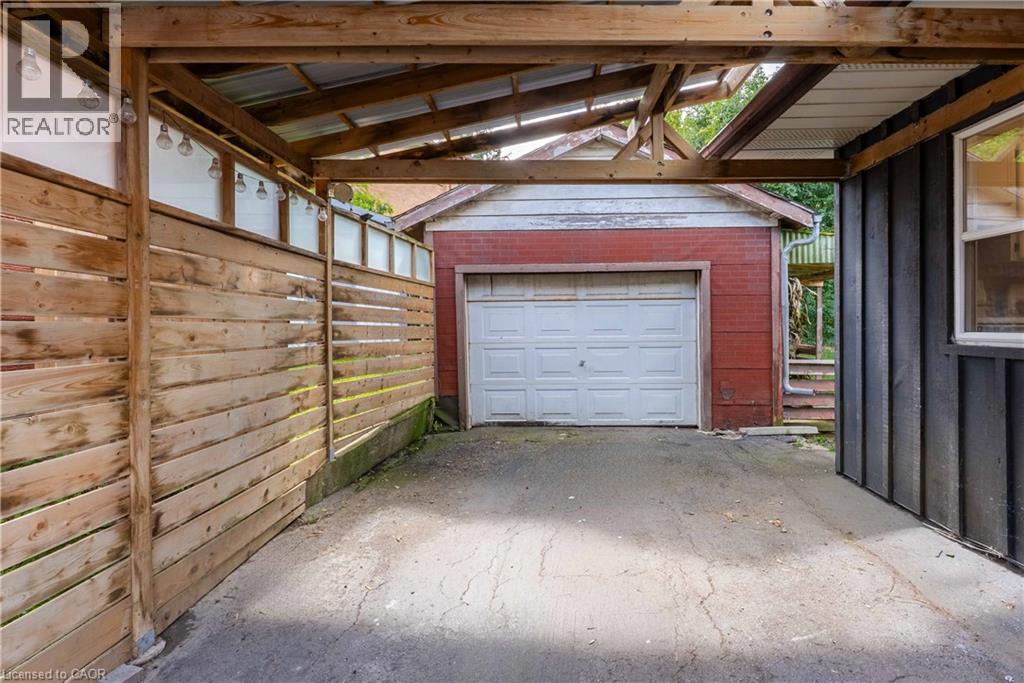 Photo 36 of 82 Southmoor Drive, Kitchener ON