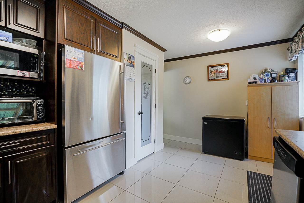 Photo 15 of 33430 Huggins Avenue, Abbotsford BC