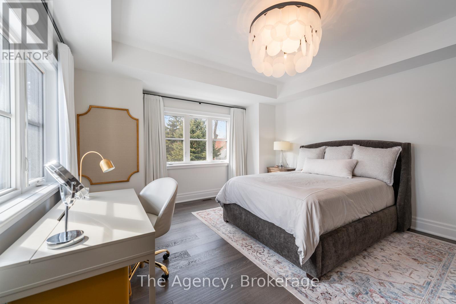 Photo 27 of 3 2265 Lakeshore Road, Burlington ON
